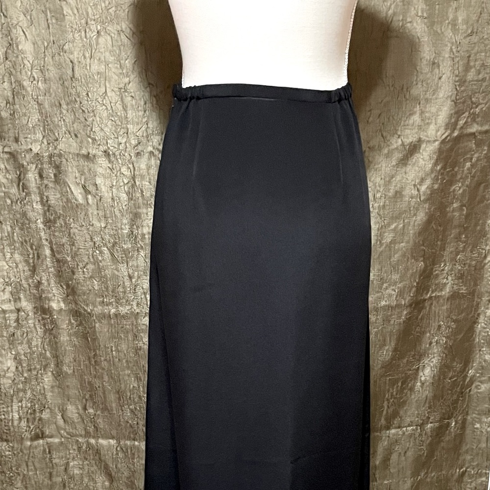 Long, black, 100% silk skirt. Tyler Boe, size 4.